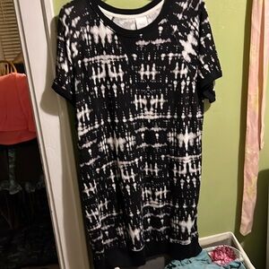 Secret Treadures tie dye gown.  16-18 XL